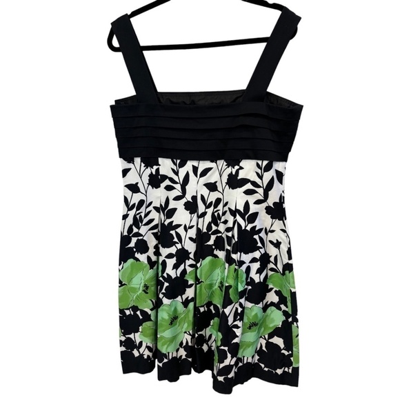 Jessica Howard Dresses & Skirts - Jessica Howard Plus Size Green White Black Side Zip Sundress Size 16